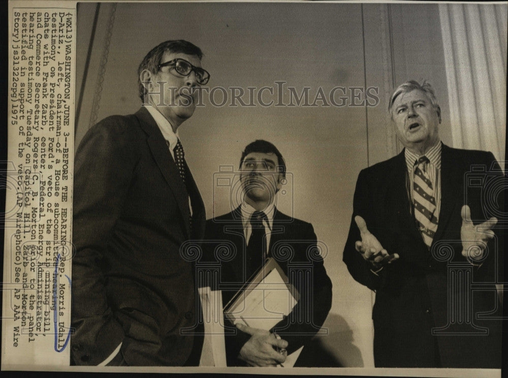 1975 Press Photo Rep Morris Udall Democratic Arizona, Frank Zarb &amp; Rogers Martin - Historic Images