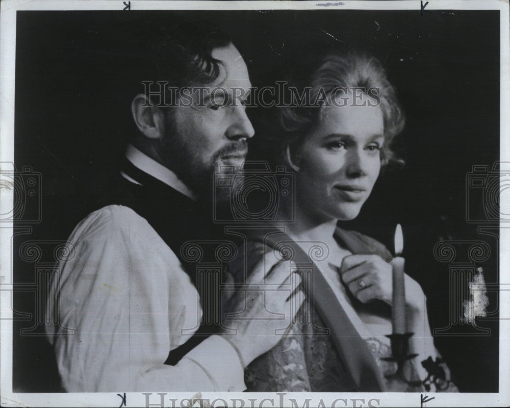 1975 Press Photo Actress Liv Ullman in &quot;Cries &amp; Whispers&quot; - Historic Images