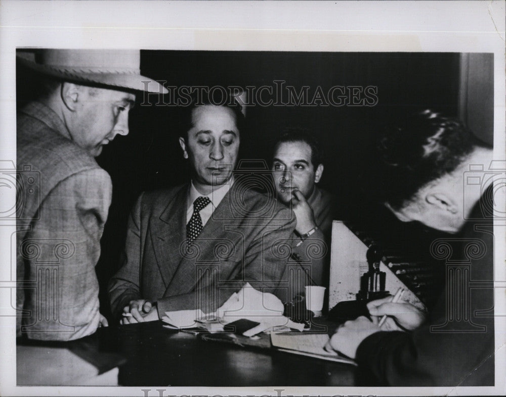 1949 Press Photo Publisher, James Tarantino, Hy Porter questioned about shooting - Historic Images