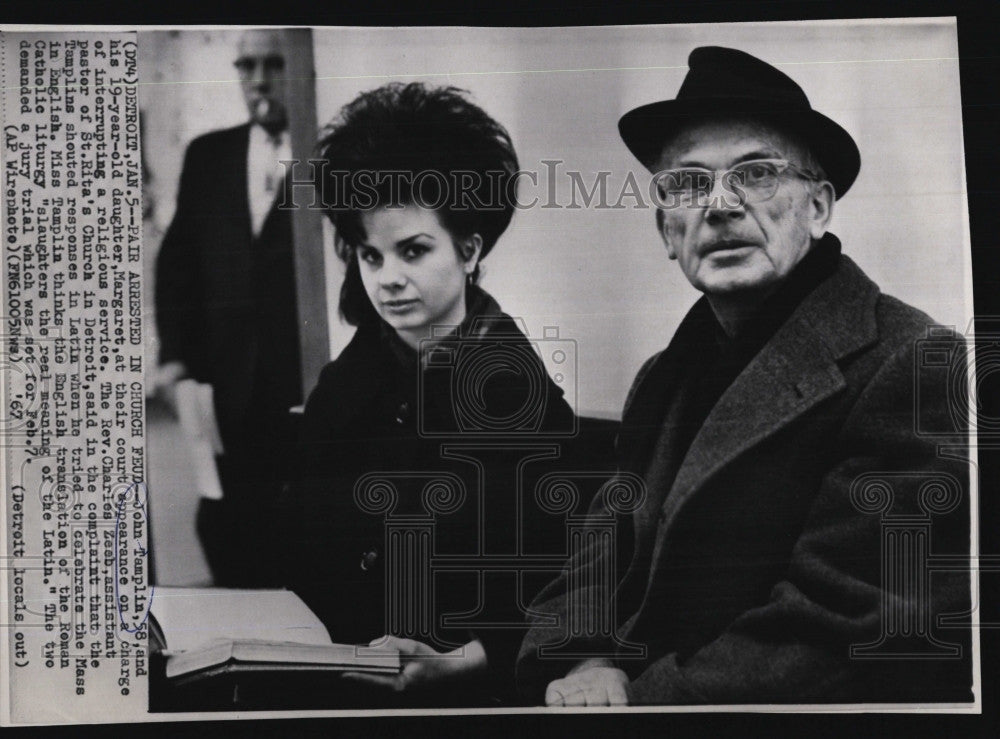 1967 Press Photo John Tamplin &amp; daughter Margaret at court - Historic Images