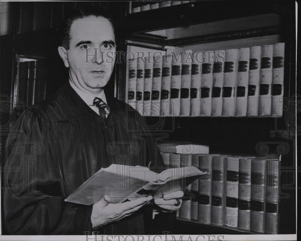 1951 Press Photo Federal Judge Edward A, Tamm - Historic Images