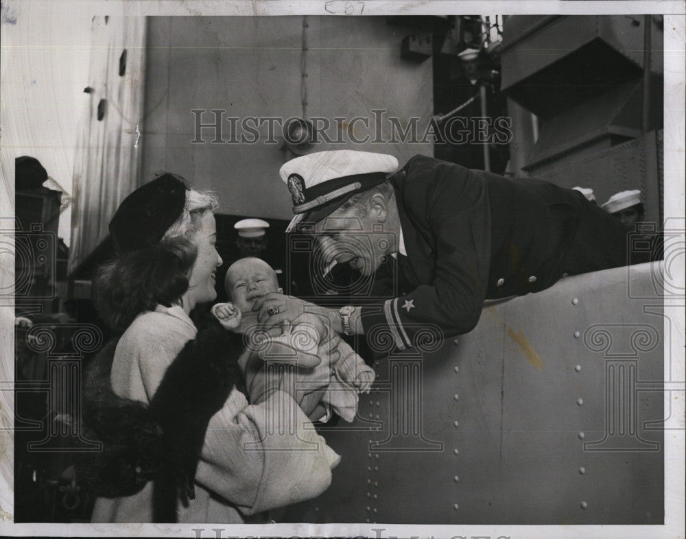 1953 Press Photo Lt Benjamin S Dowd Jr Destroyer Purdy - Historic Images