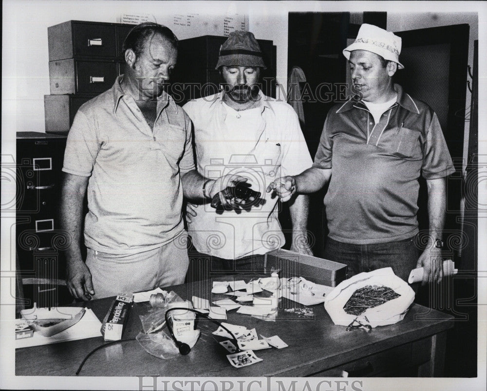 1976 Press Photo Det Sgt Arnold White,Det Bob Mack &amp; Det Tom Matherson - Historic Images