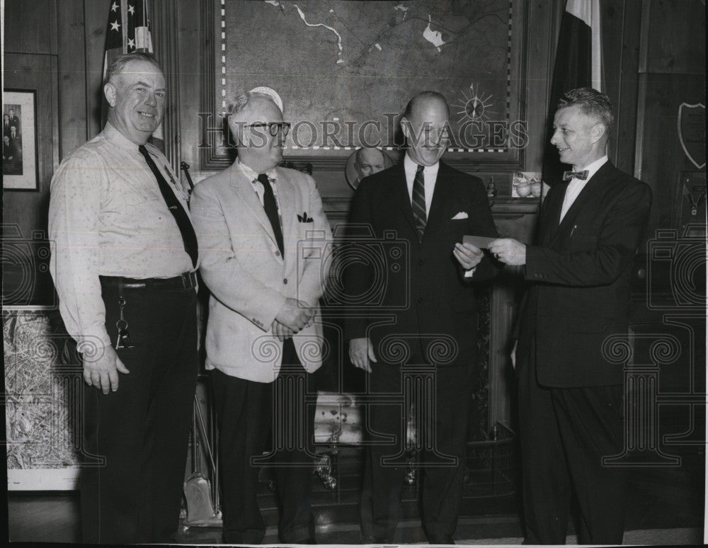1959 Press Photo Mayor H Whitemore,Don Brine,J Mullen &amp; Bob Emery - Historic Images
