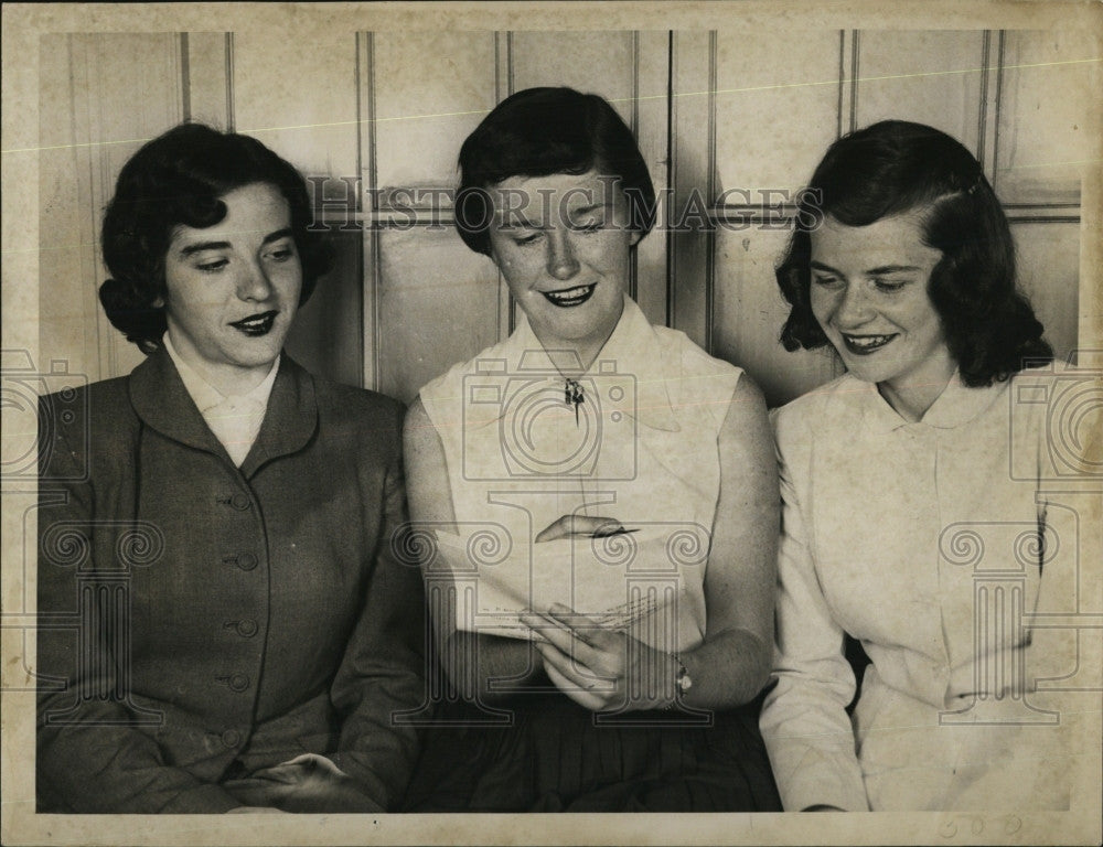 1953 Press Photo Whelton, Callahan and Lynch, College Seniors Plan School Prom - Historic Images