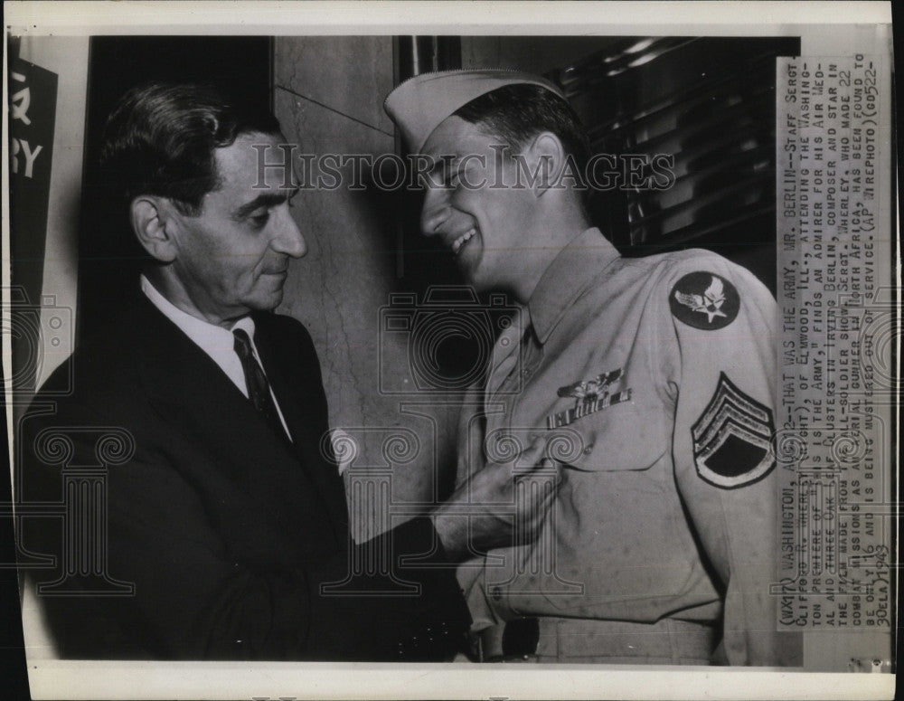 1943 Press Photo Clifford Wherley and Irving Berlin in Washington - Historic Images