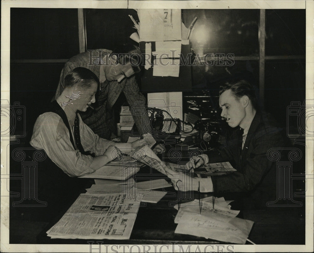 1939 Press Photo Michael Wilson, Paul Thueret, Merrill Mueller in Office - Historic Images
