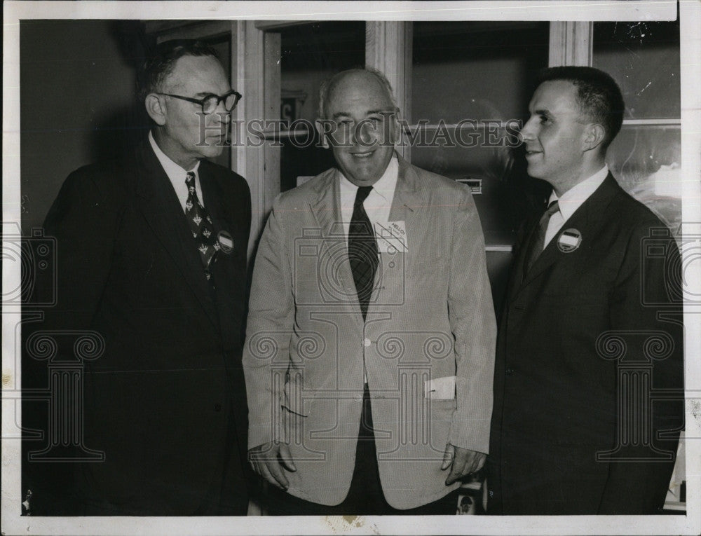 1955 Press Photo Architect Barry Wills, I. Ramsey &amp; Everett Grossman - Historic Images