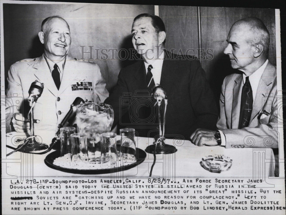 1957 Press Photo Secretary James Douglas with Lt. Gen.  James Doolittle - Historic Images