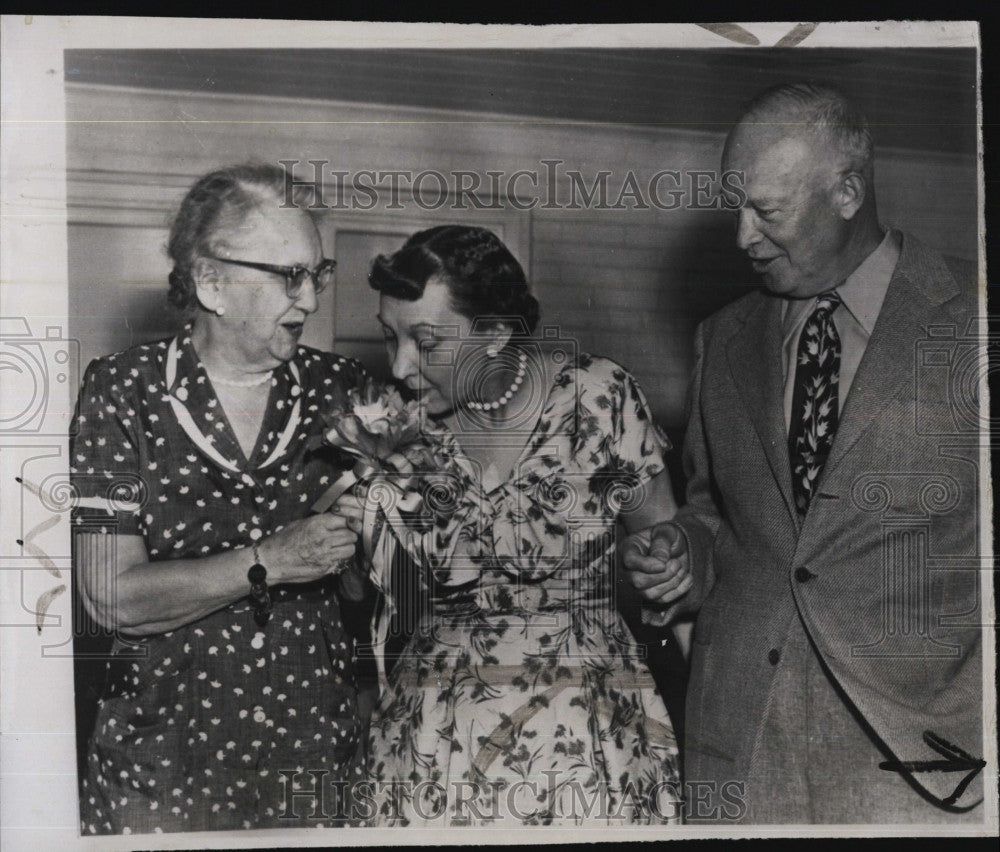 1955 Press Photo President and Mrs Eisenhower with Mrs. John Doud - Historic Images