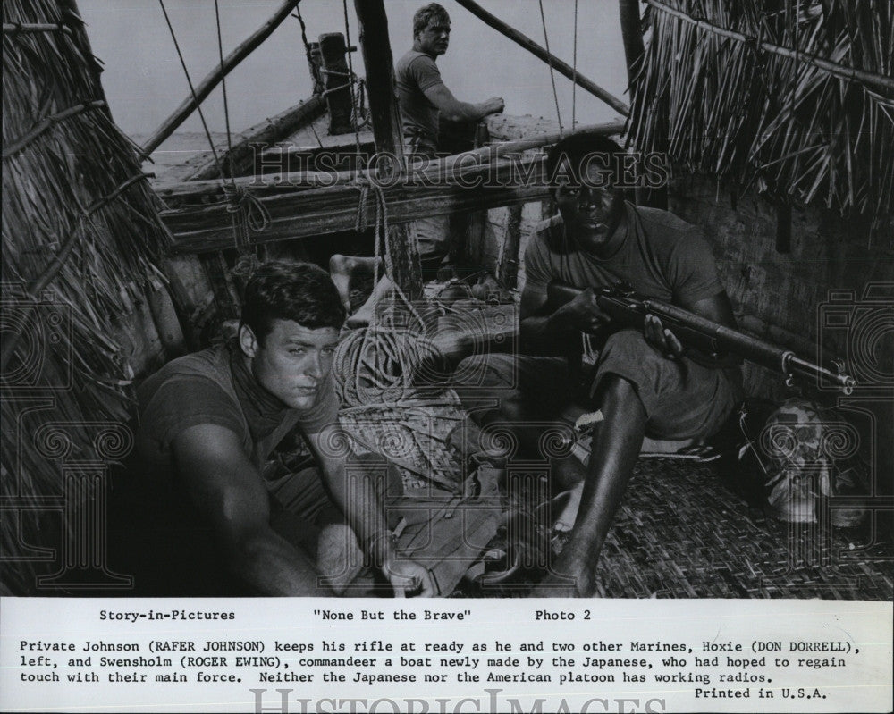 1965 Press Photo Rafer Johnson, Roger Ewing, Don Dorrell &quot;None But The Brave&quot; - Historic Images