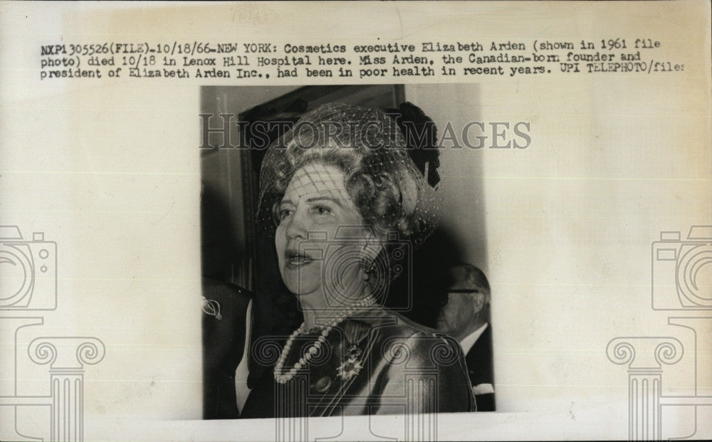 1966 Press Photo Cosmetics exec. Elizabeth Arden - Historic Images