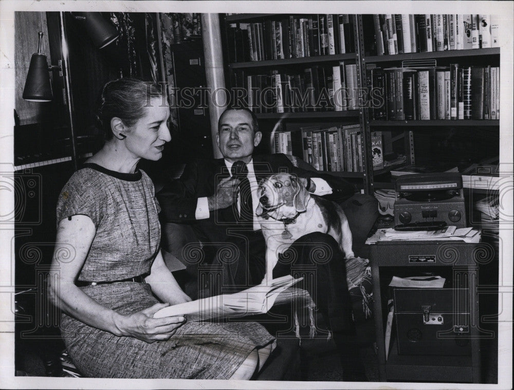 1962 Press Photo Dr. Jacob Ewalt, wife, Beatrice and dog, Dusty - Historic Images