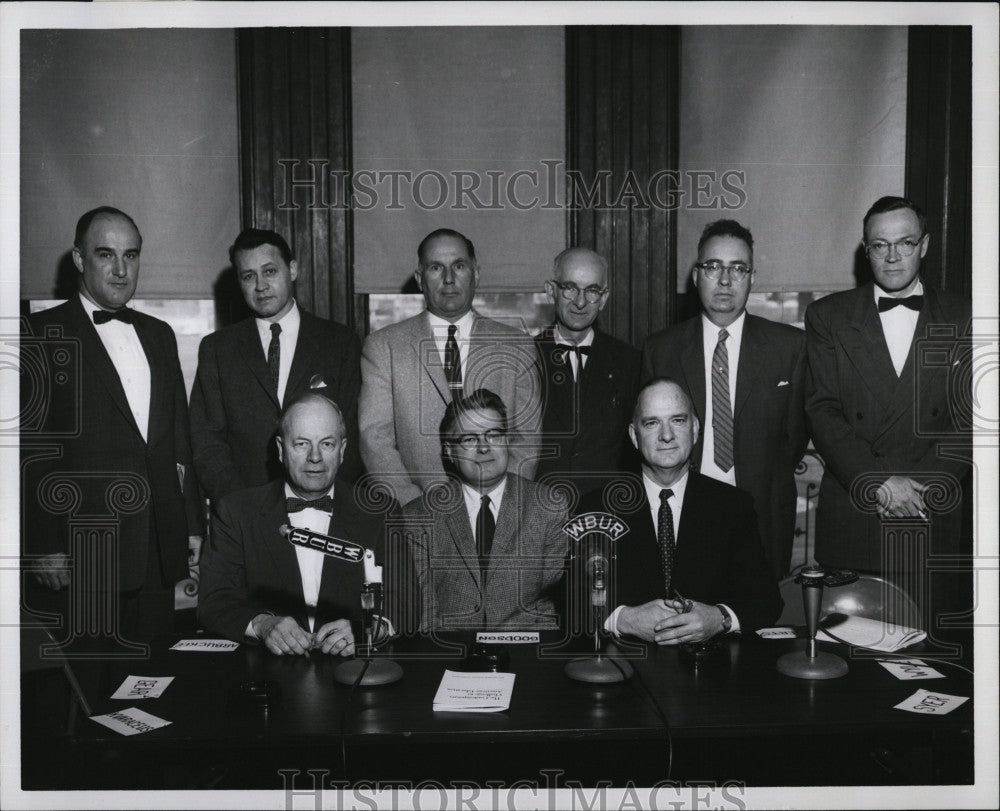 1958 Press Photo Dean Max Goodson and Boston University faculty talk education - Historic Images