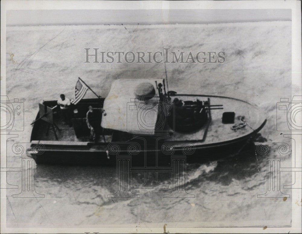 1967 Press Photo David Ouellet died when he tried to throw grenade out of boat - Historic Images