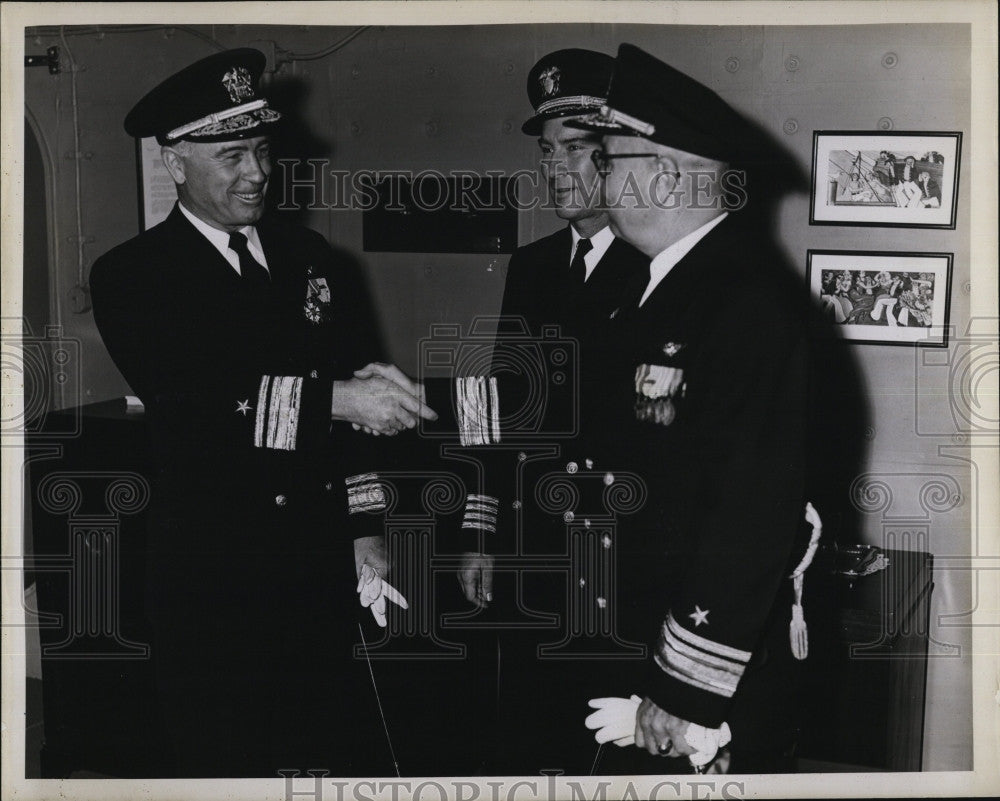 1958 Press Photo Admiral Robert Stroh With Adm. Hannegan on the U.S.S. WASP - Historic Images