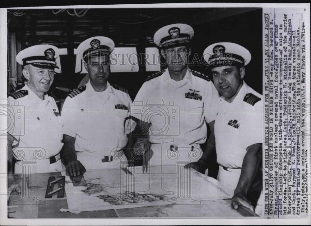1964 Press Photo Rear Adm. Bernard M. Strean, Commander Nuclear Powered Ship - Historic Images