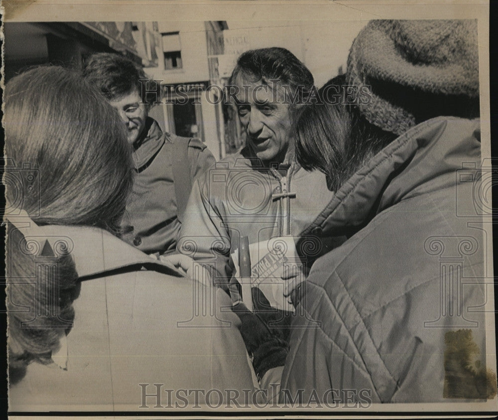 1972 Press Photo Comedian Pat Paulsen - Historic Images