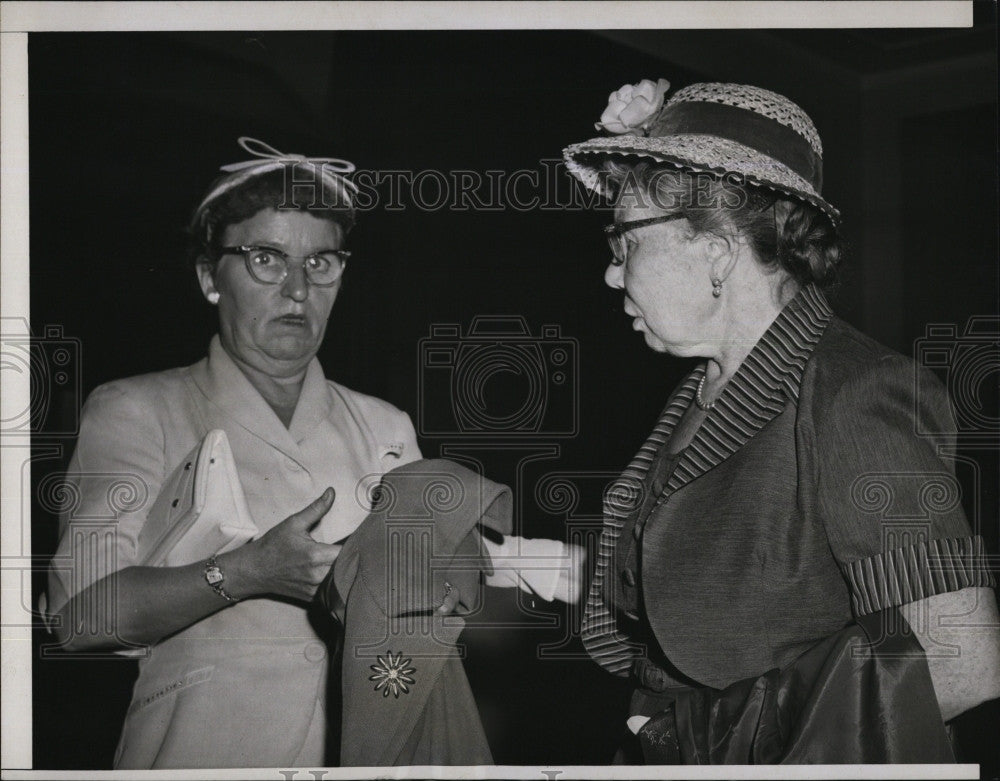 1956 Press Photo Mrs. Annie Paul, Boston - Historic Images