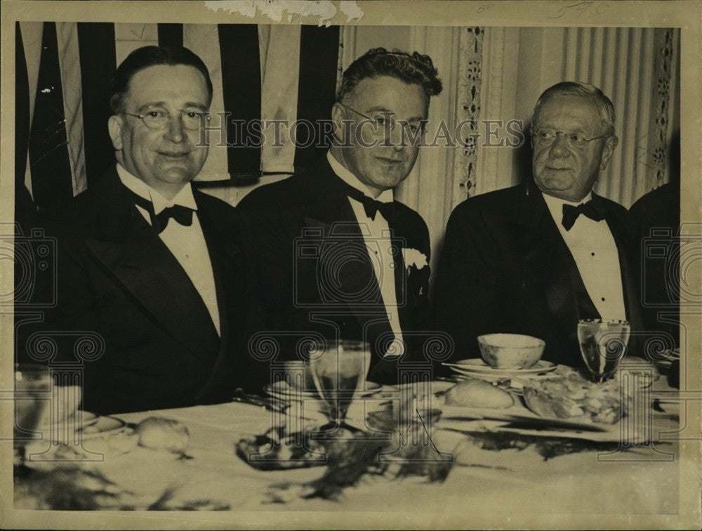 1941 Press Photo Guests at Dinner for Judge James F. Reynolds, George W Arbuckle - Historic Images