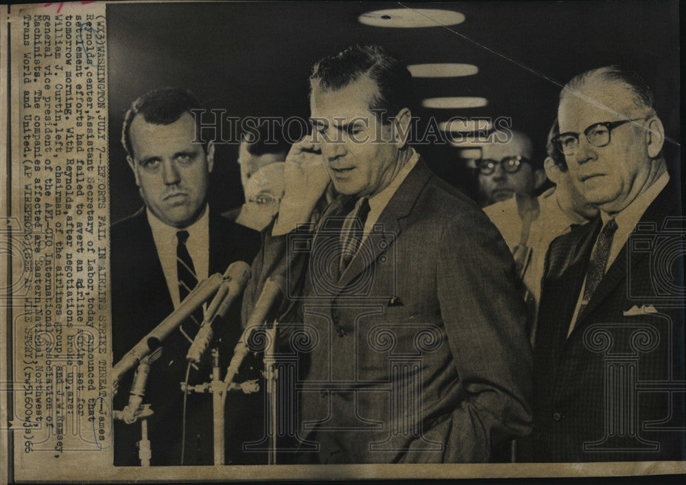 1966 Press Photo Asst. Labor Secretary James Reynolds, William J. Curtin - Historic Images