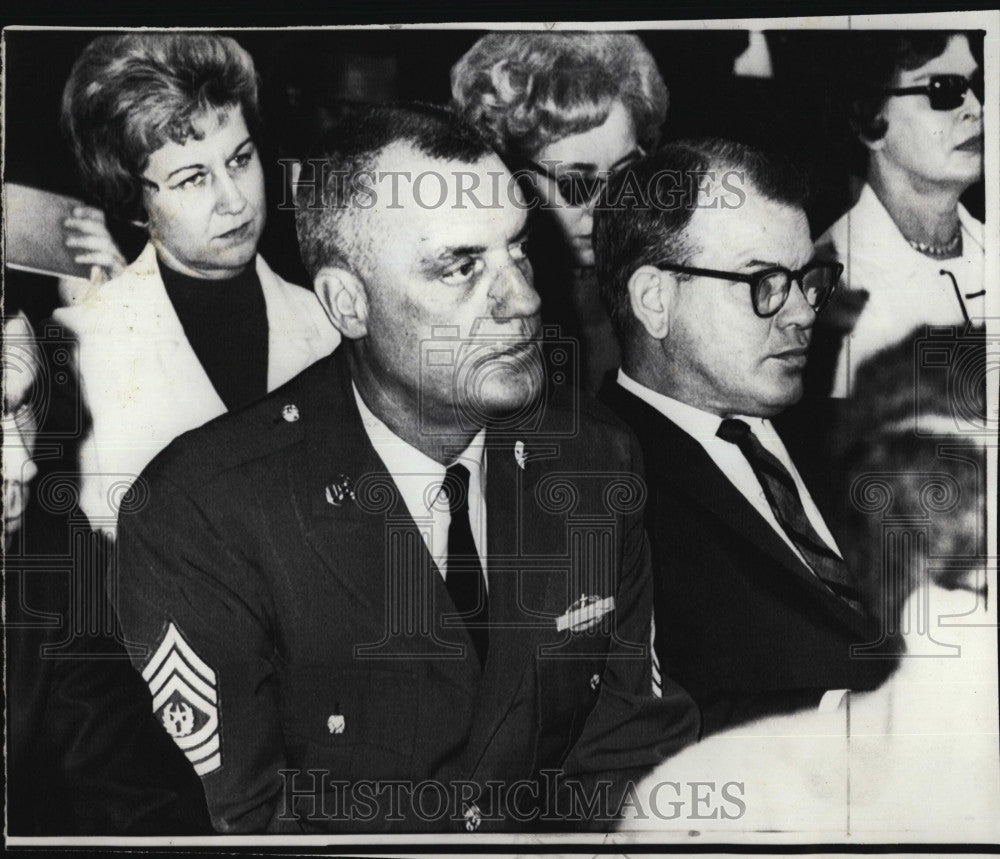 1969 Press Photo Sgt. Maj. William Wooldridge at Senate Investigations Hearing - Historic Images