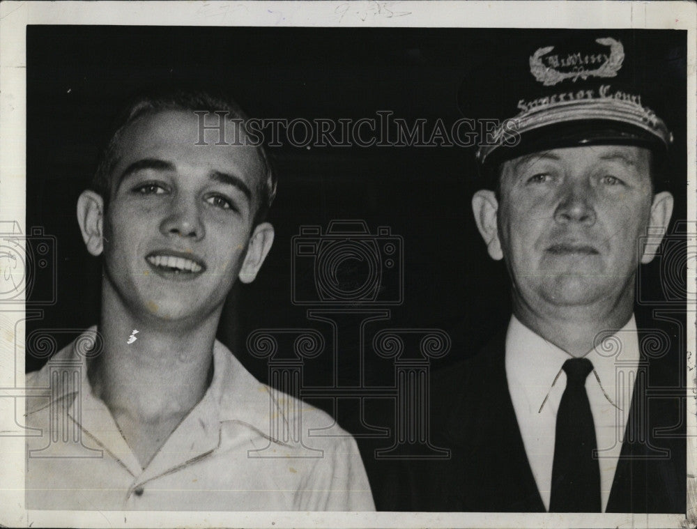 1941 Press Photo Raymond Woodward - Historic Images