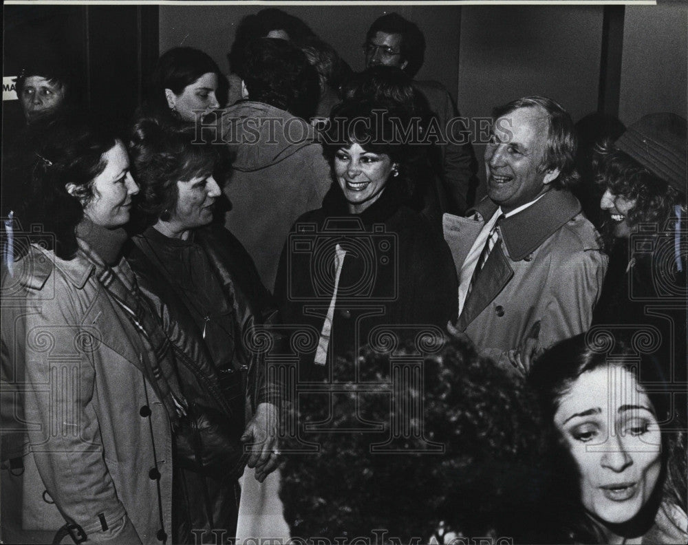 Press Photo Rita McNally, writer Bernice Speen, Joanna Datillo - Historic Images