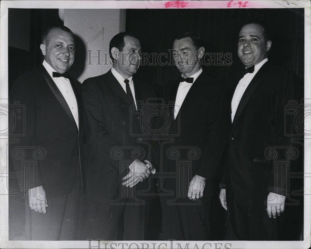 1969 Press Photo Public Accountants Rocco Antonelli &amp; Kenneth O&#39;Donnell - Historic Images