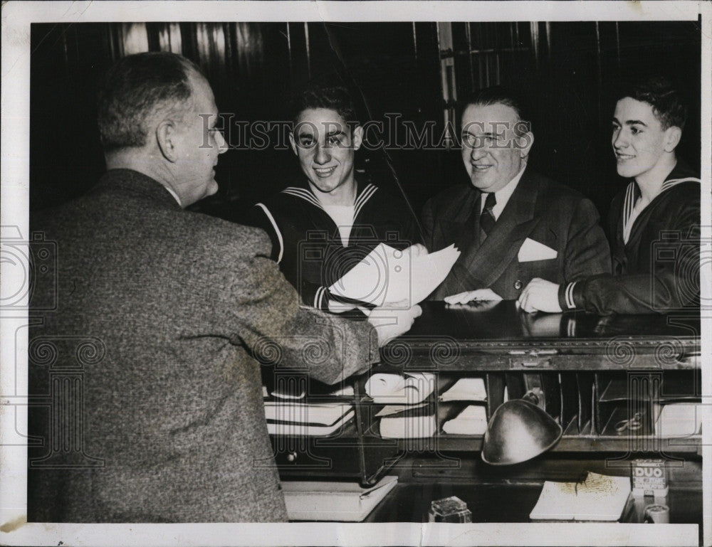 1944 Press Photo Rep Charles McCaffrey With Rep Lawrence Grove - Historic Images