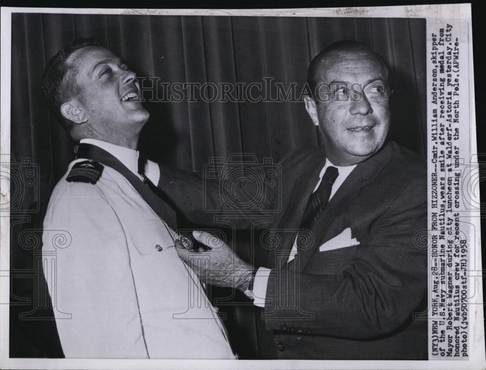 1958 Press Photo Cmdr William Anderson , USN &amp; Mayor Robert Wagner - Historic Images