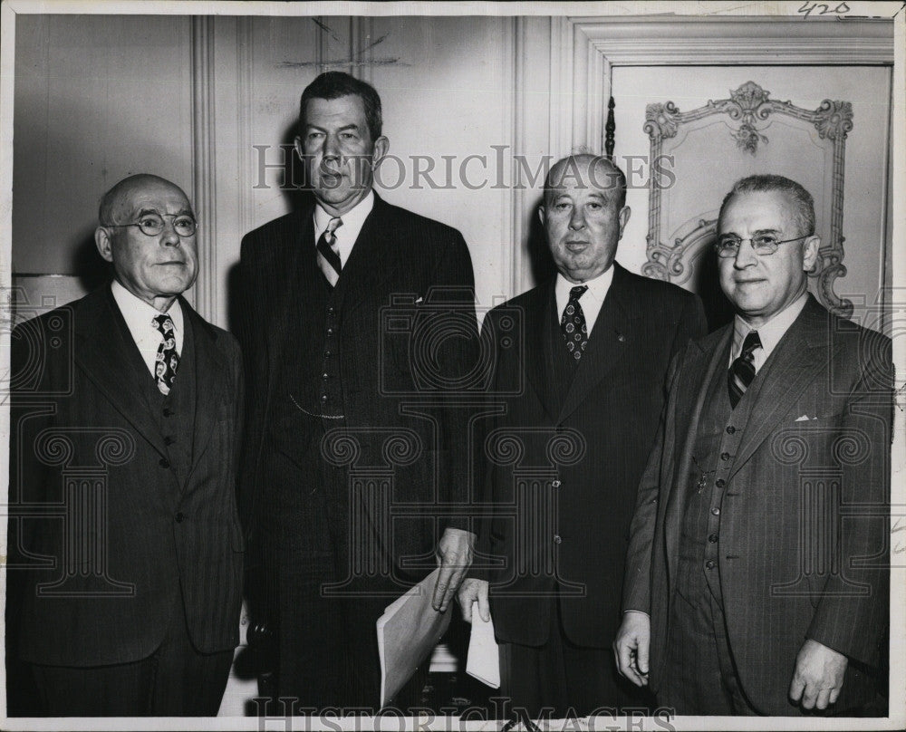 1951 Press Photo Nat Wood, Chas Weston, H McKenna,M Horwood, Boston Tub, Assoc - Historic Images