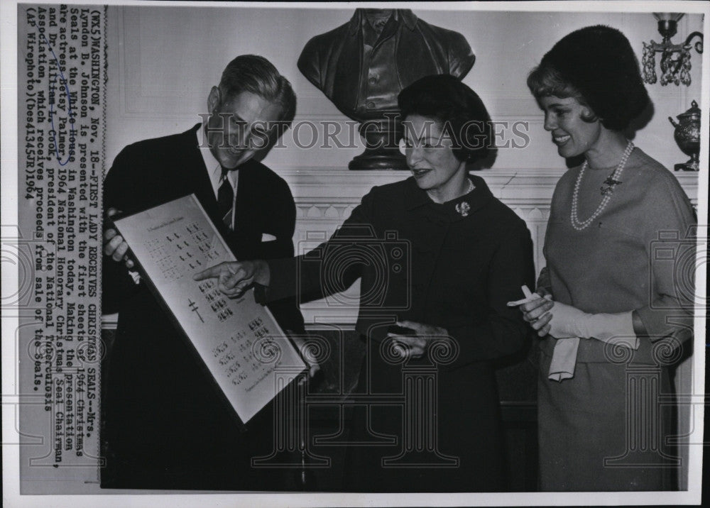 1964 Press Photo Mrs LB Johnson,actress betsy Palmer &amp; Dr Wm Cook - Historic Images