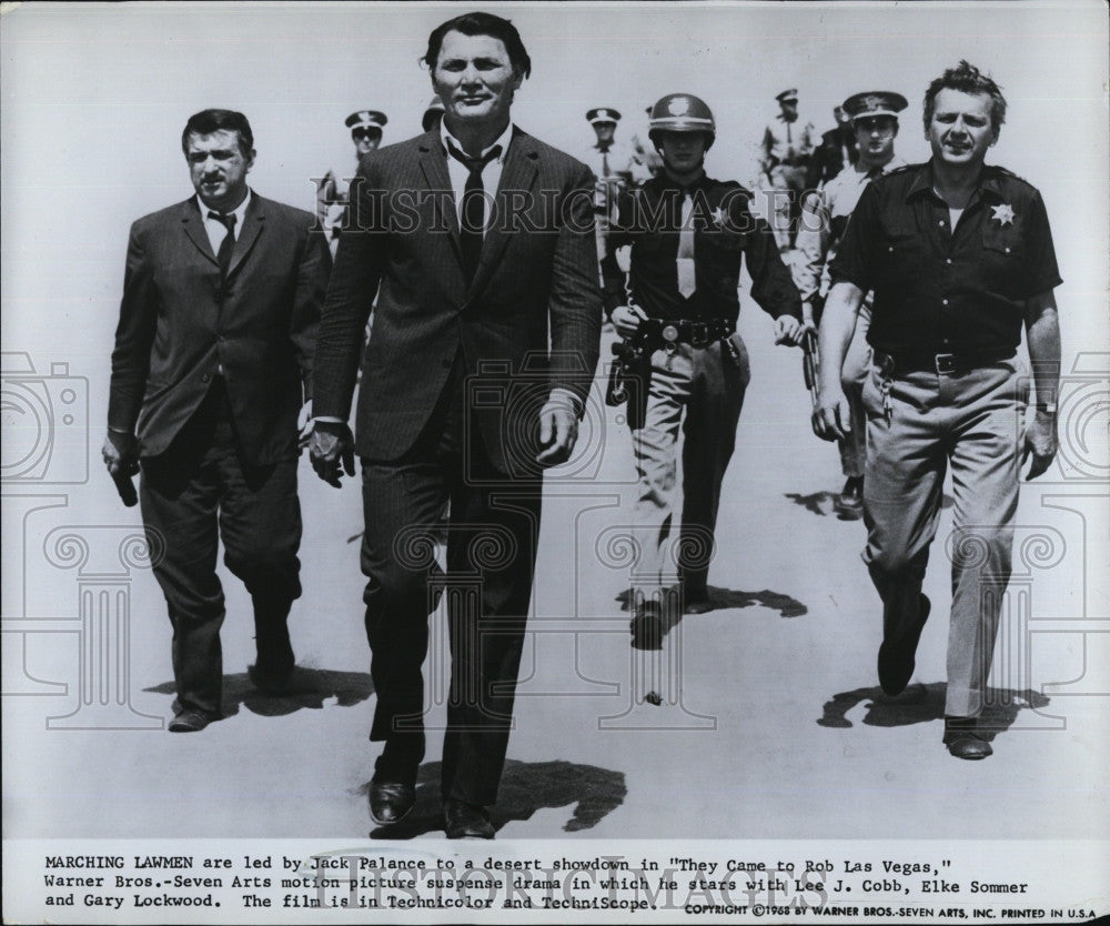 1968 Press Photo Actor Jack Palance Stars In "They Came To Rob Las Vegas" - Historic Images