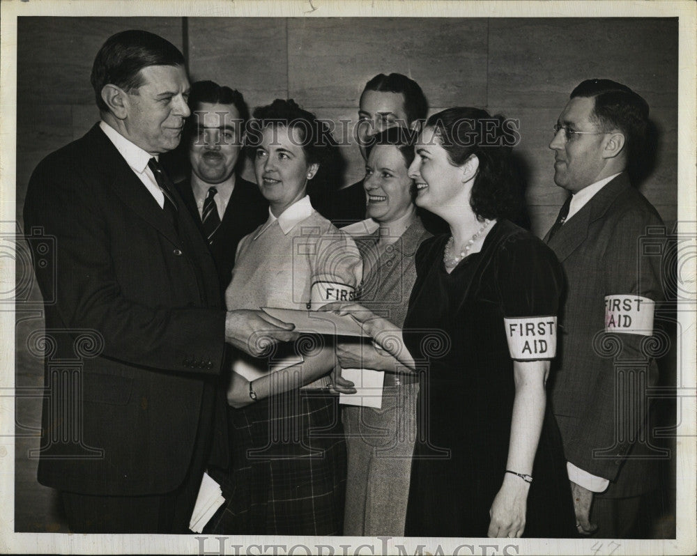 1942 Press Photo First aid course grads,C Spencer,F Durham,L Grace,J Lowson - Historic Images