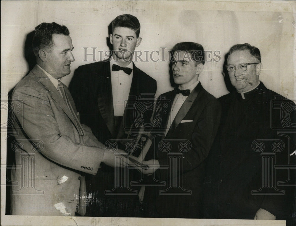 1955 Press Photo Catholic Oratorical Contest Boston College Thomas Lane Richard - Historic Images