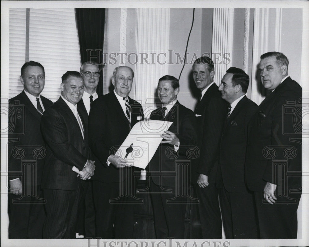 1969 Press Photo Governor&#39;s Councillor Thomas Lane John Volpe Herbert Connolly - Historic Images