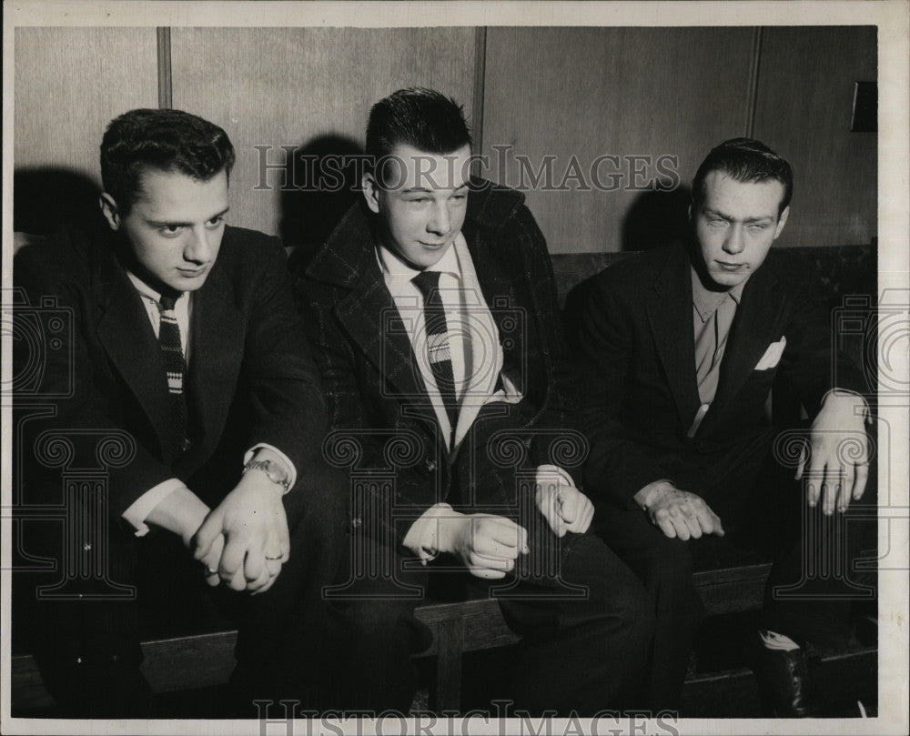 1957 Press Photo Joseph Kurtzner, Robert Whipple, George Bronze Shooting Witness - Historic Images