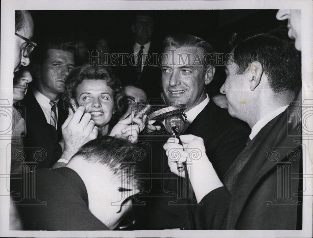 1962 Press Photo McCormach at Headquarters Tremont St Conceds Election - Historic Images