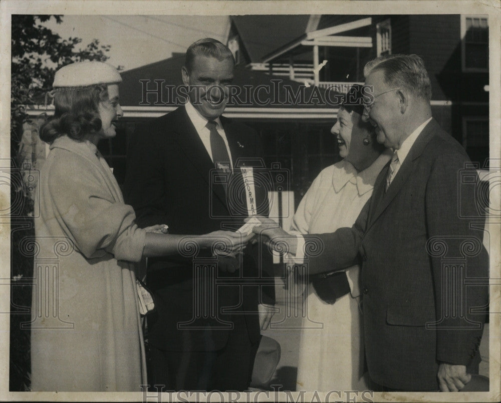 1956 Press Photo Dorchester Councilman Ed McCormack, Mayor John  Hynes, &amp; Wives - Historic Images