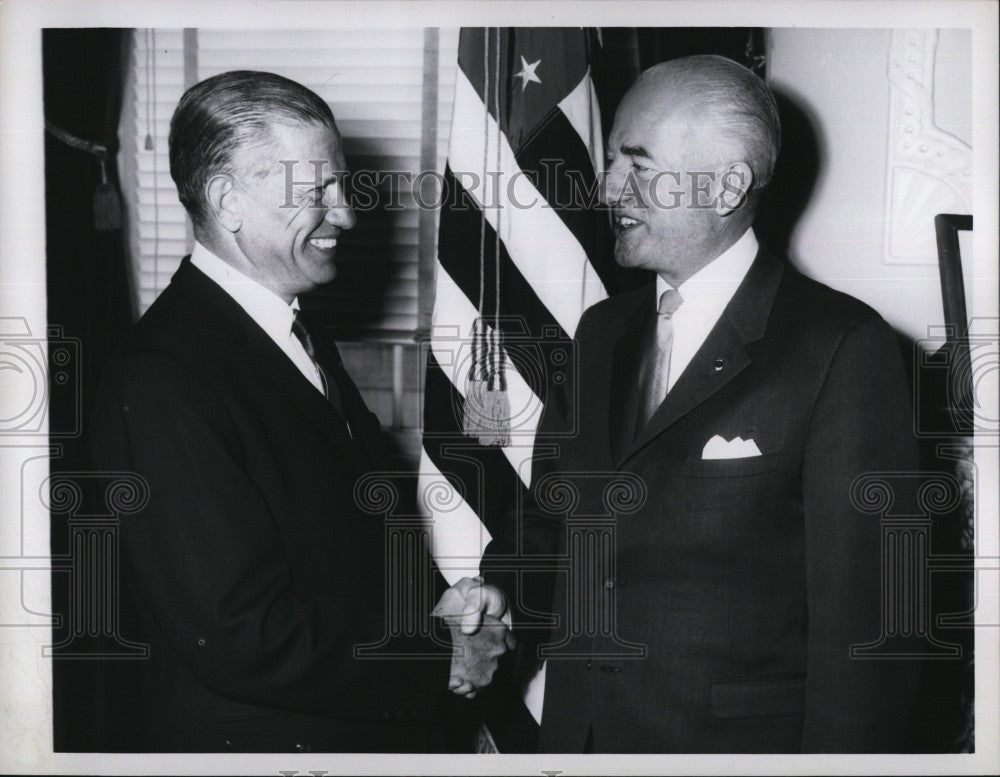 1965 Press Photo Gov. Volpe and William Fay of Ireland - Historic Images