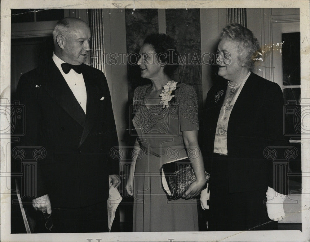 1947 Press Photo James Farley, Mrs. Mildred McAfee Horton &amp; former Cong. Pratt - Historic Images