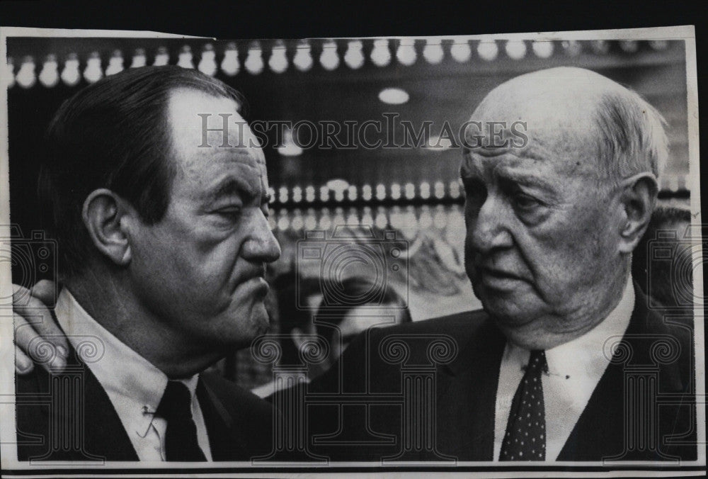 1968 Press Photo Vice Pres. Hubert Humphrey &amp; James Farley Democratic Convention - Historic Images