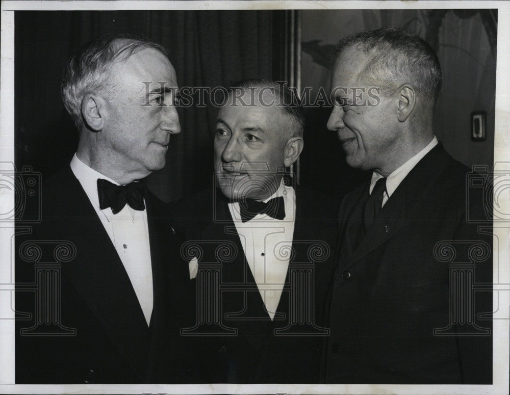 1946 Press Photo Int&#39;l News Editor-in-Chief Barry Farris,State Sec. James Byrnes - Historic Images