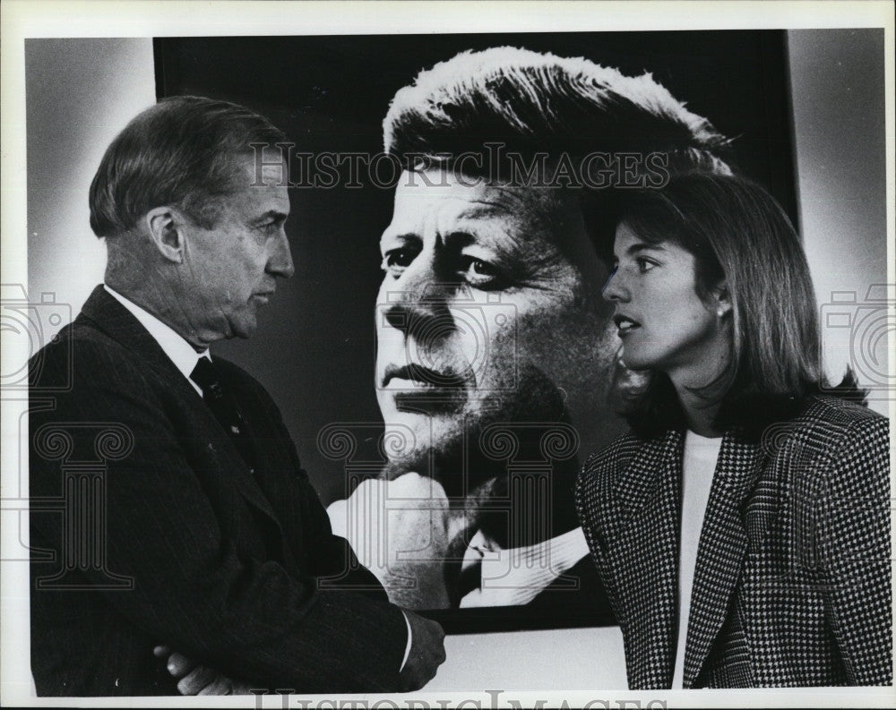 1987 Press Photo Charles Daly,Director of JFK Library talked to Caroline Kennedy - Historic Images