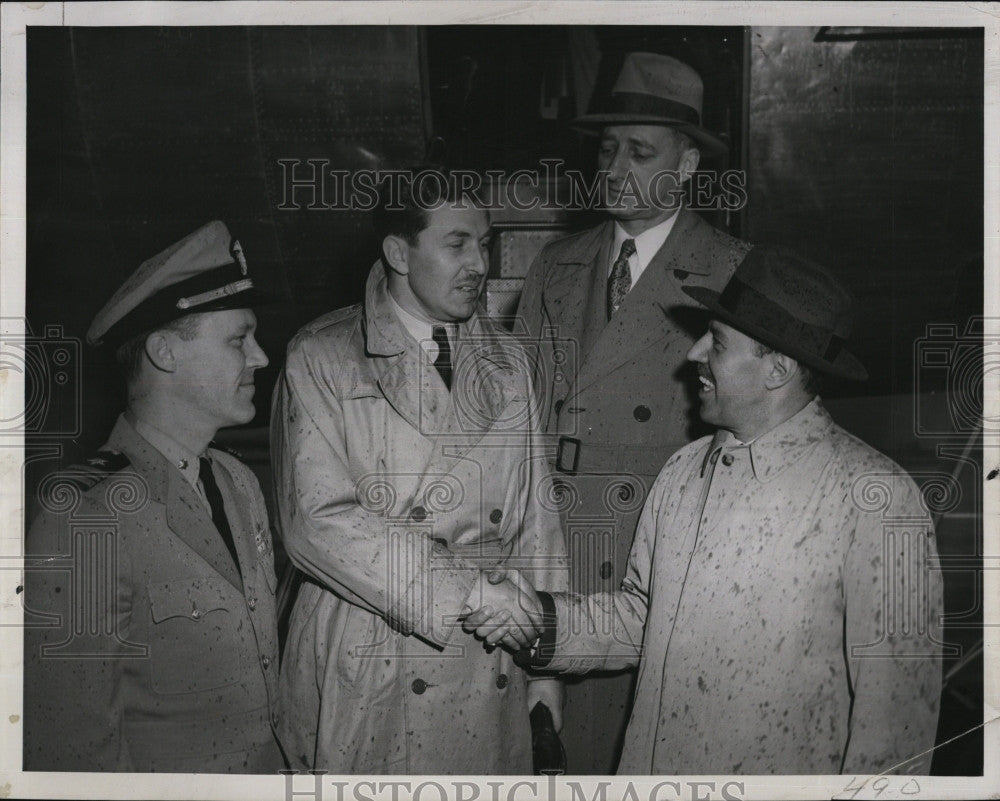 1951 Press Photo Lt.Com.A.J. Dalton , Col.Elliot Miles and Jack Browy. - Historic Images