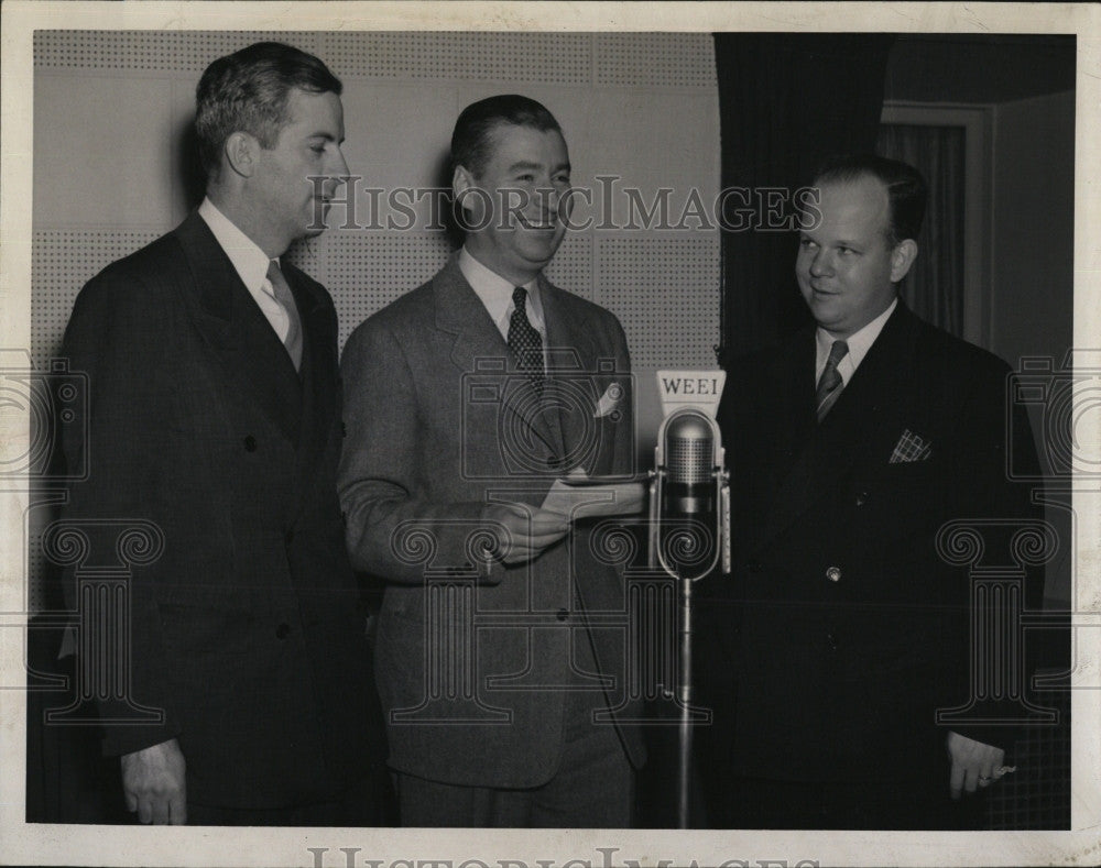 1942 Press Photo Cornelius Dalton, Jack Stanley &amp; Ray Girardin, WEEI Radio - Historic Images