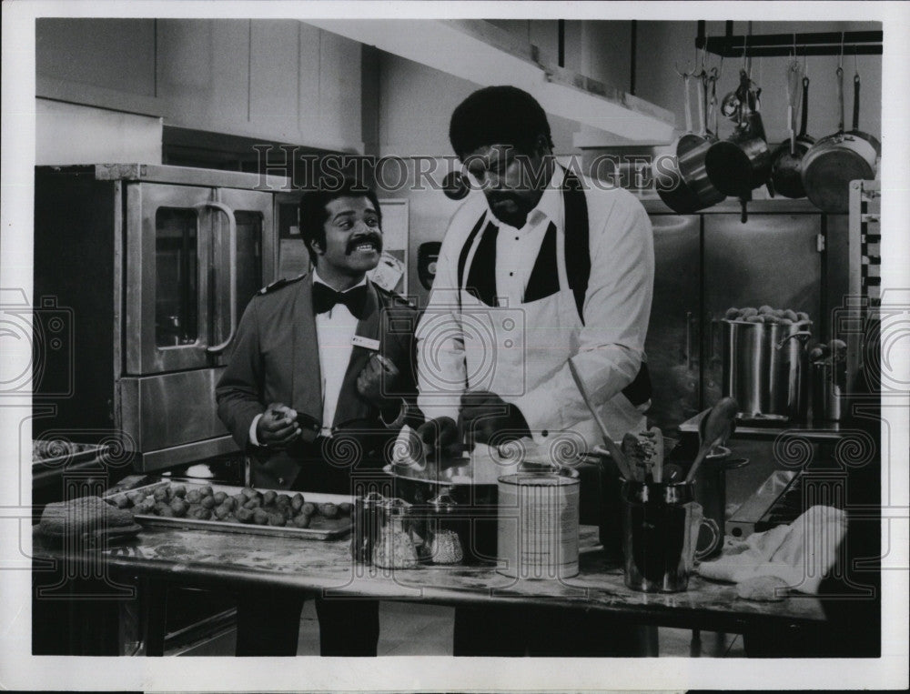 1980 Press Photo Ted Lange &amp; Rosey Grier in &quot;The Love Boat&quot; - &quot;The Next Step&quot; - Historic Images