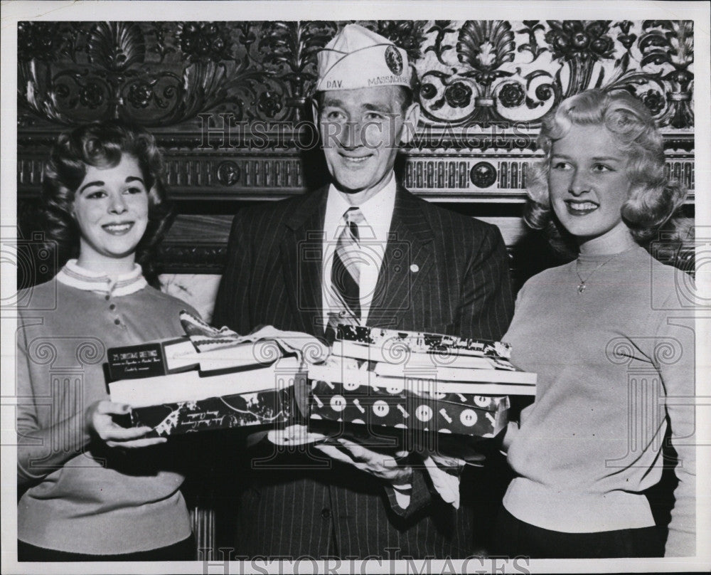 1959 Press Photo Evelyn McNial &amp; Sheila Kelly, Leo Lalley, State Dept. Commander - Historic Images