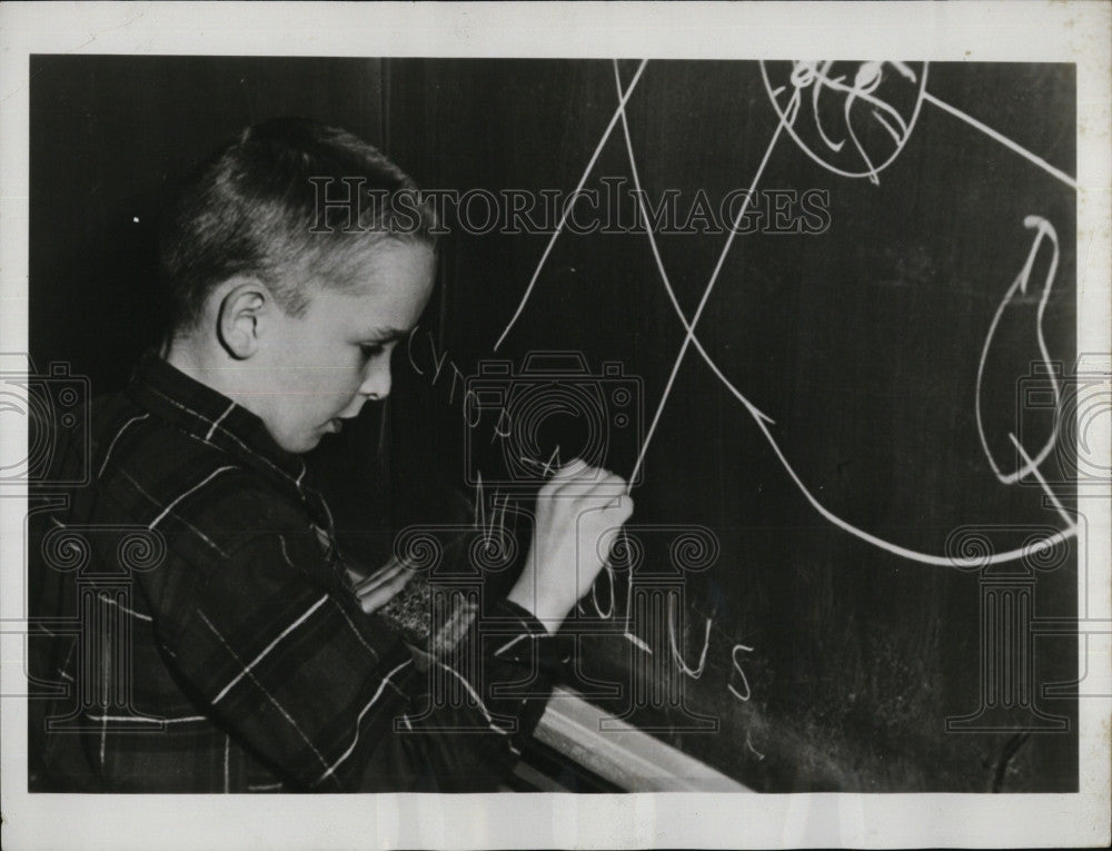 1954 Press Photo Brian Van Dale, boy with an IQ Rating of 185 - Historic Images